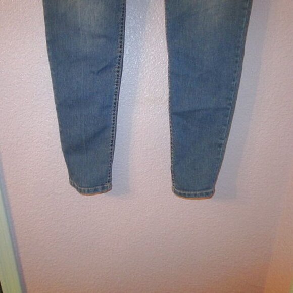 Democracy JEANS Size 6 AB SOLUTION Skinny STRETCH Mid Rise 6 POCKETS - Picture 4 of 11